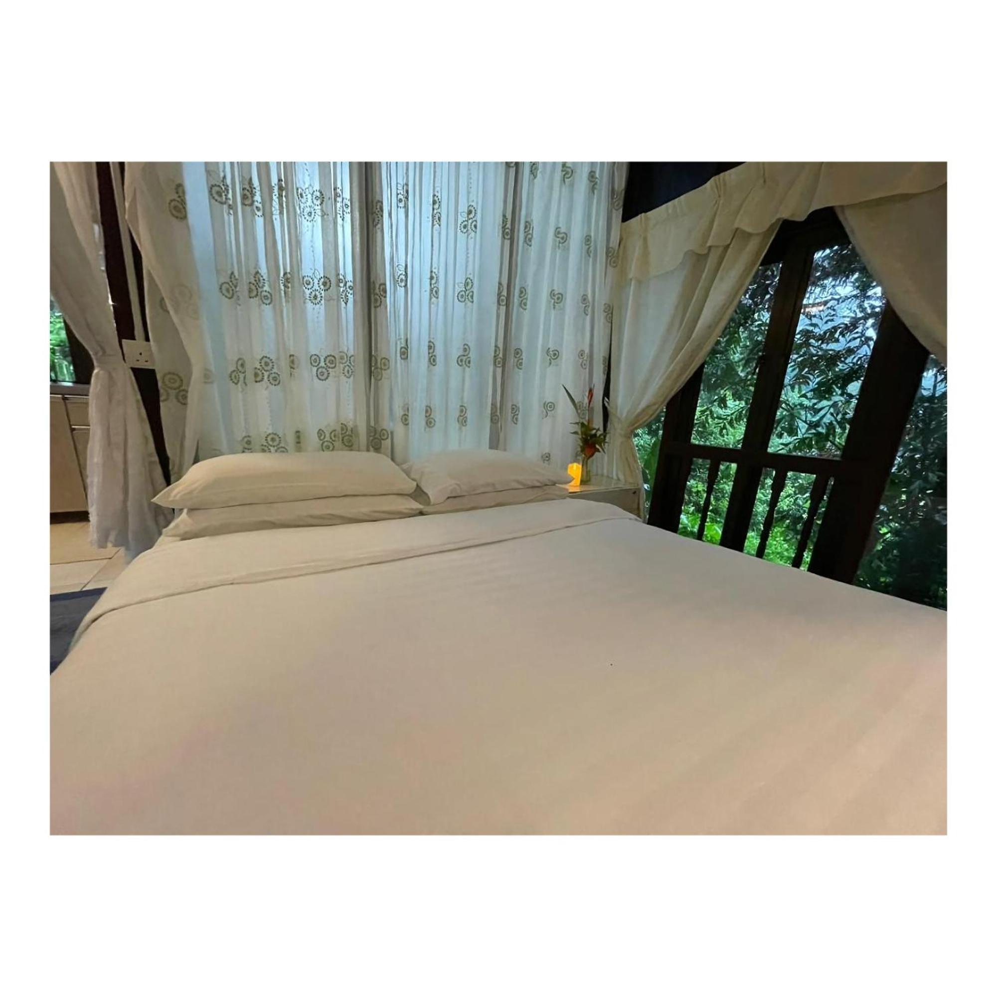 Villa Sri Kampung Куах Экстерьер фото