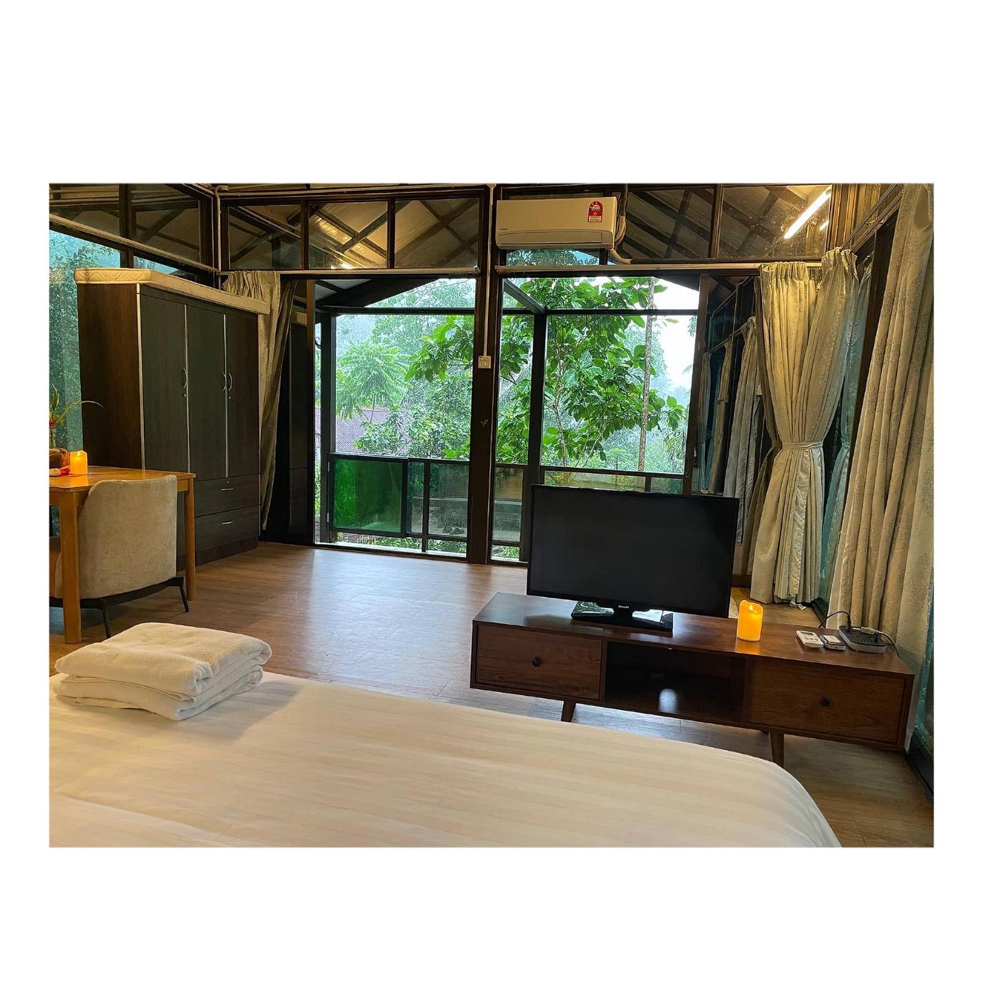 Villa Sri Kampung Куах Экстерьер фото