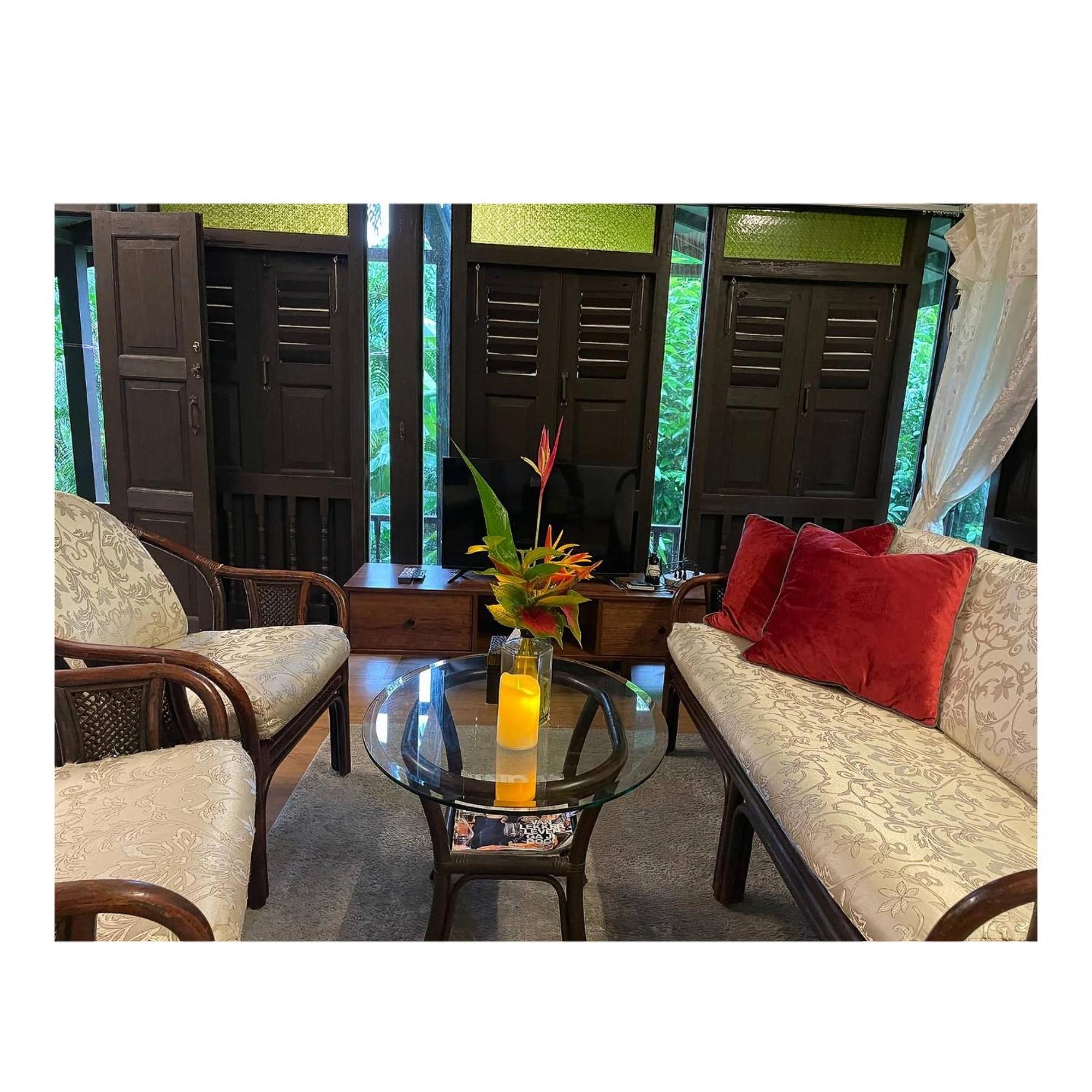 Villa Sri Kampung Куах Экстерьер фото